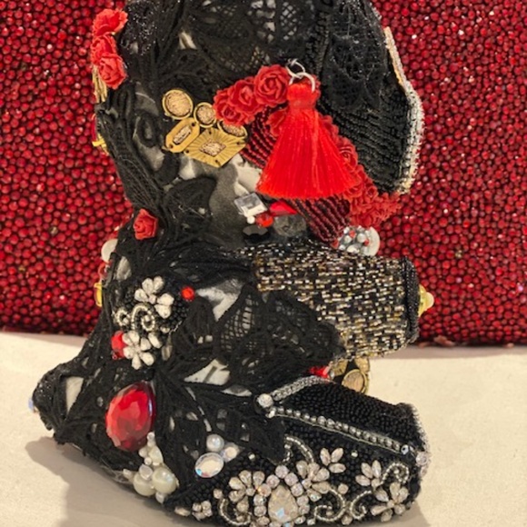 Jeweled Teddy Bears.  designed for Valentines Day - Picture 10 of 12